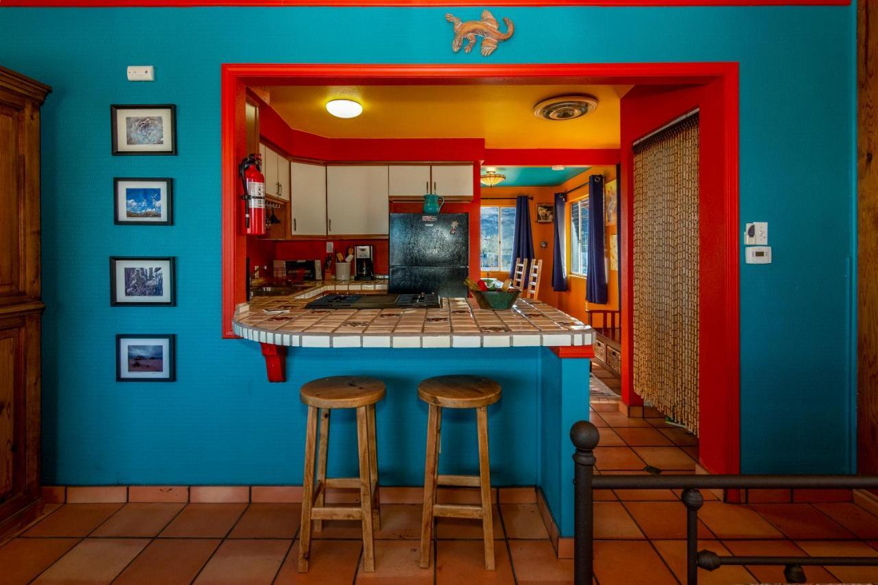 Chuck'S Cabin In A Joshua Tree Community ทเวนตีไนน์พาล์มส์ ภายนอก รูปภาพ