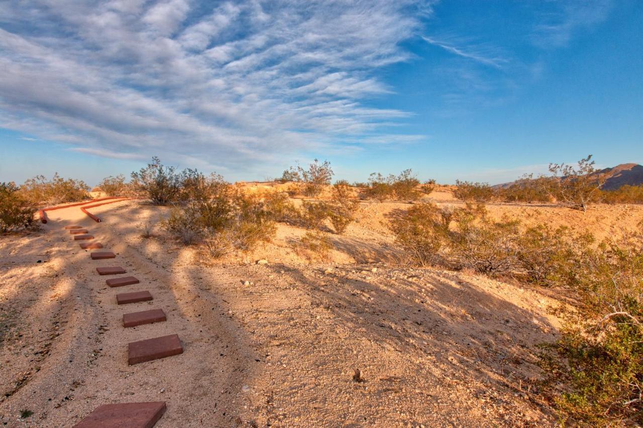 Chuck'S Cabin In A Joshua Tree Community ทเวนตีไนน์พาล์มส์ ภายนอก รูปภาพ